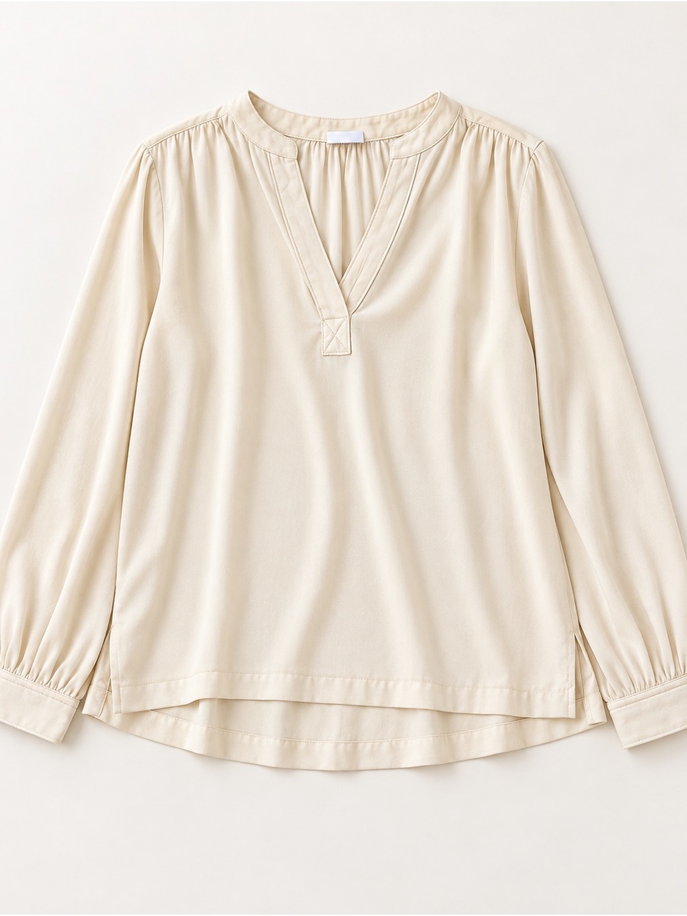 Women's GAP Cream V-Neck Long Sleeve Top